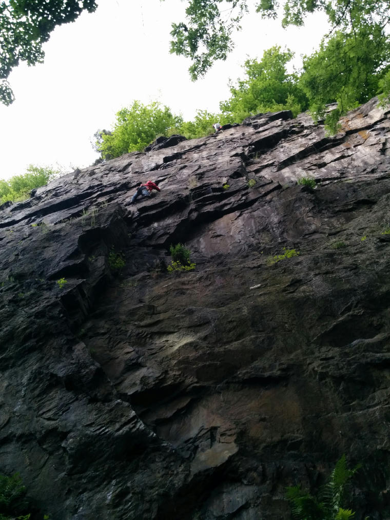 The first unsupervised belaying from top